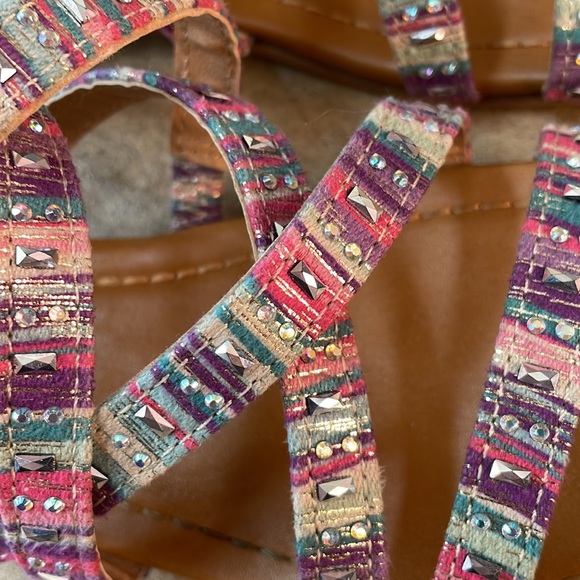 + SO + Striped Gladiator Sandals - Picture 3 of 5